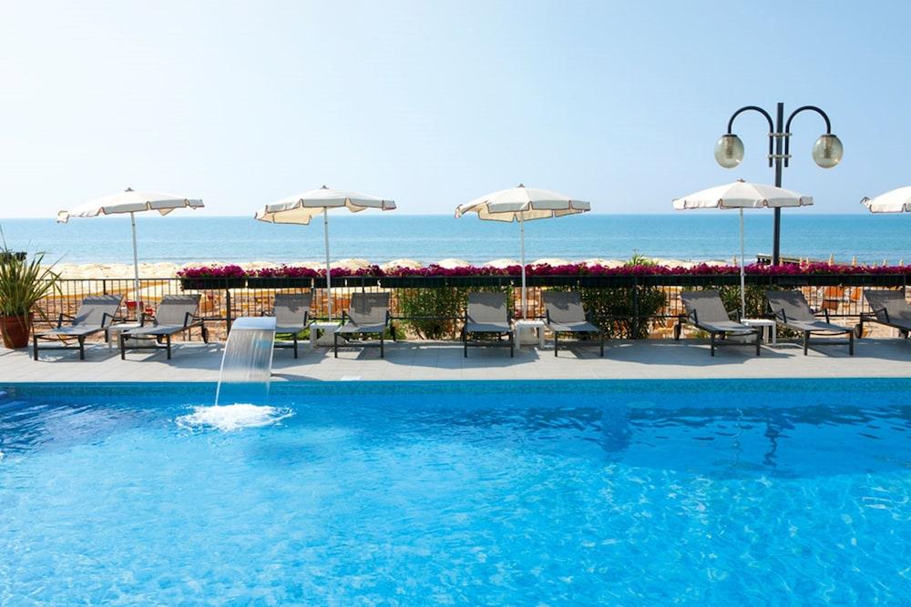 Victoria Frontemare Beach & Spa Hotel Jesolo Luaran gambar