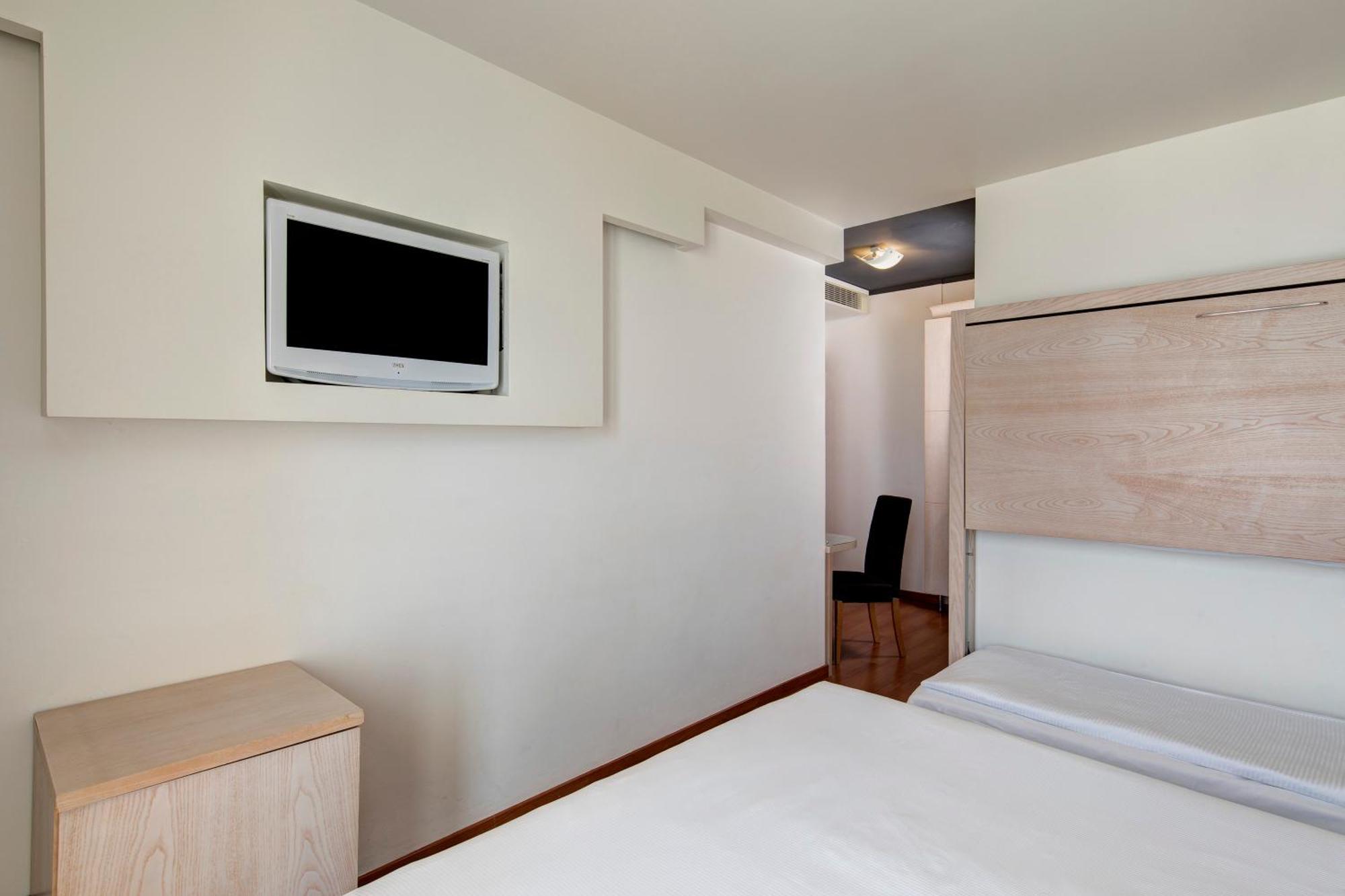 Victoria Frontemare Beach & Spa Hotel Jesolo Bilik gambar