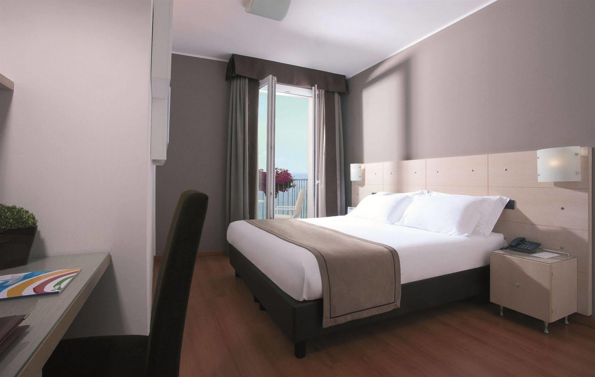 Victoria Frontemare Beach & Spa Hotel Jesolo Luaran gambar